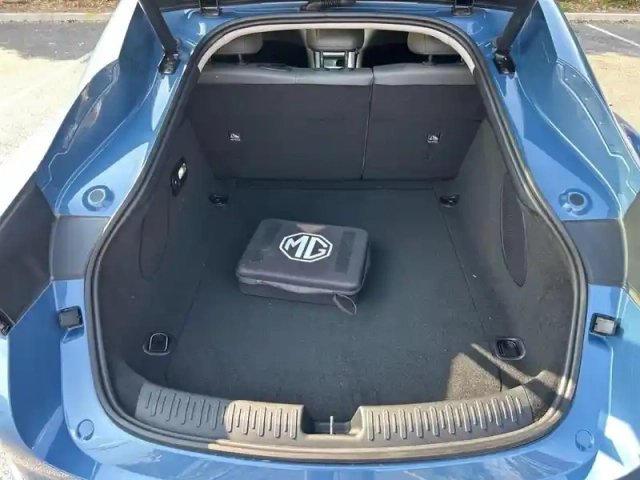 Mg Im5 ev 751ch - 100kwh 4wd — photo 9