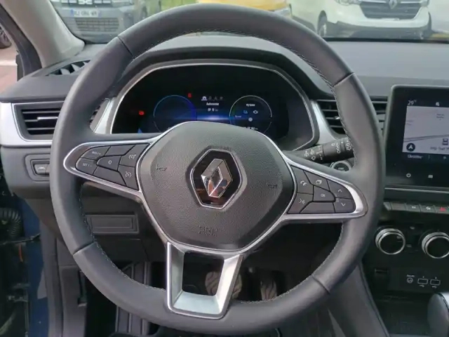 Renault Captur e-tech plug-in 160 - 21 — photo 21