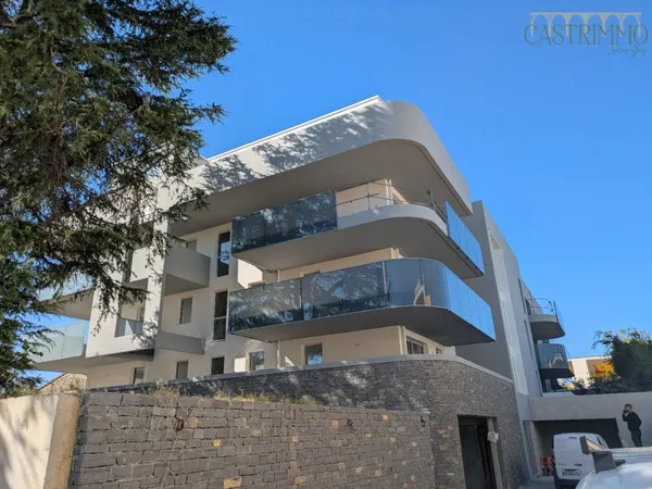Appartement en résidence 4 pièces 126 m²