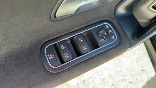 Mercedes Classe CLA Shooting  Brake 200 163 7G-DCT - AMG Line – 2019 – 63085 km – Essence – Boîte Automatique — photo 21