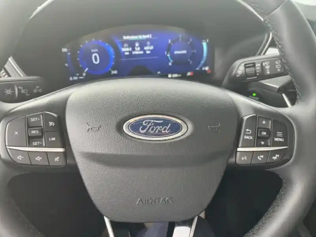 Ford Kuga 1.5 ecoblue 120ch titanium — photo 17