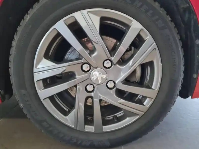 Peugeot 208 puretech 75 s&amp;s bvm5 — photo 5