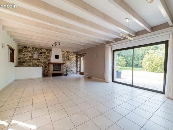 Longère 6 pièces 143 m²