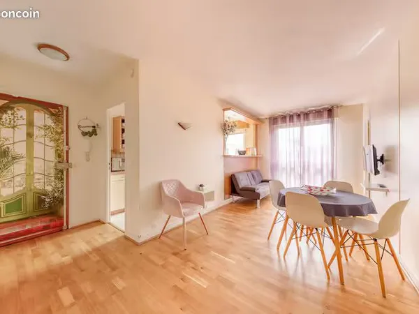 Bel appart de type T3 avec ascenseur et place de parking