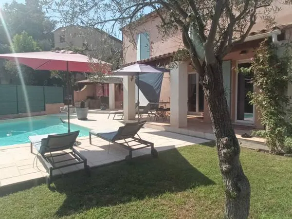 Maison 6 pièces 140 m²
