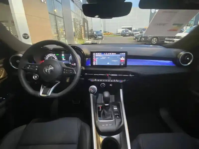 Alfa Romeo Tonale 1.3 hybride rechargeable phev 280ch at6 e-q4 — photo 21