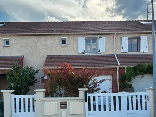 Maison familiale 4 chambres avec jardin