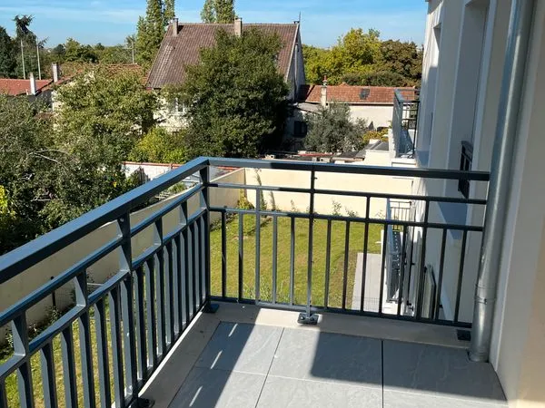 Pinel - T3 - 79-83 avenue du Général de Gaulle, 94500 Champigny-sur-Marne - à proximité immédiate du