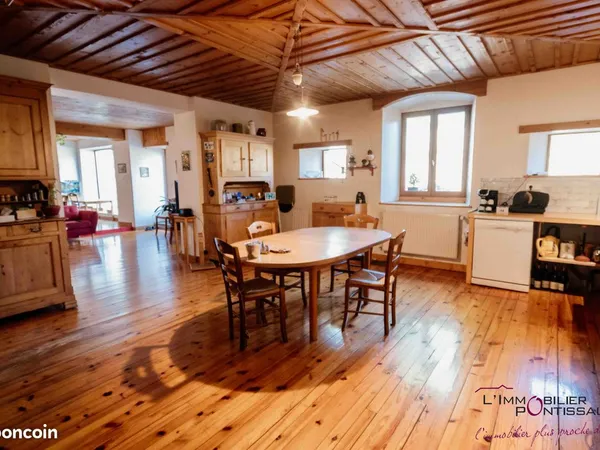 Maison 4 pièces 117 m²