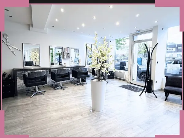FONDS DE COMMERCE - SALON DE COIFFURE / BARBER - EMPLACEMENT