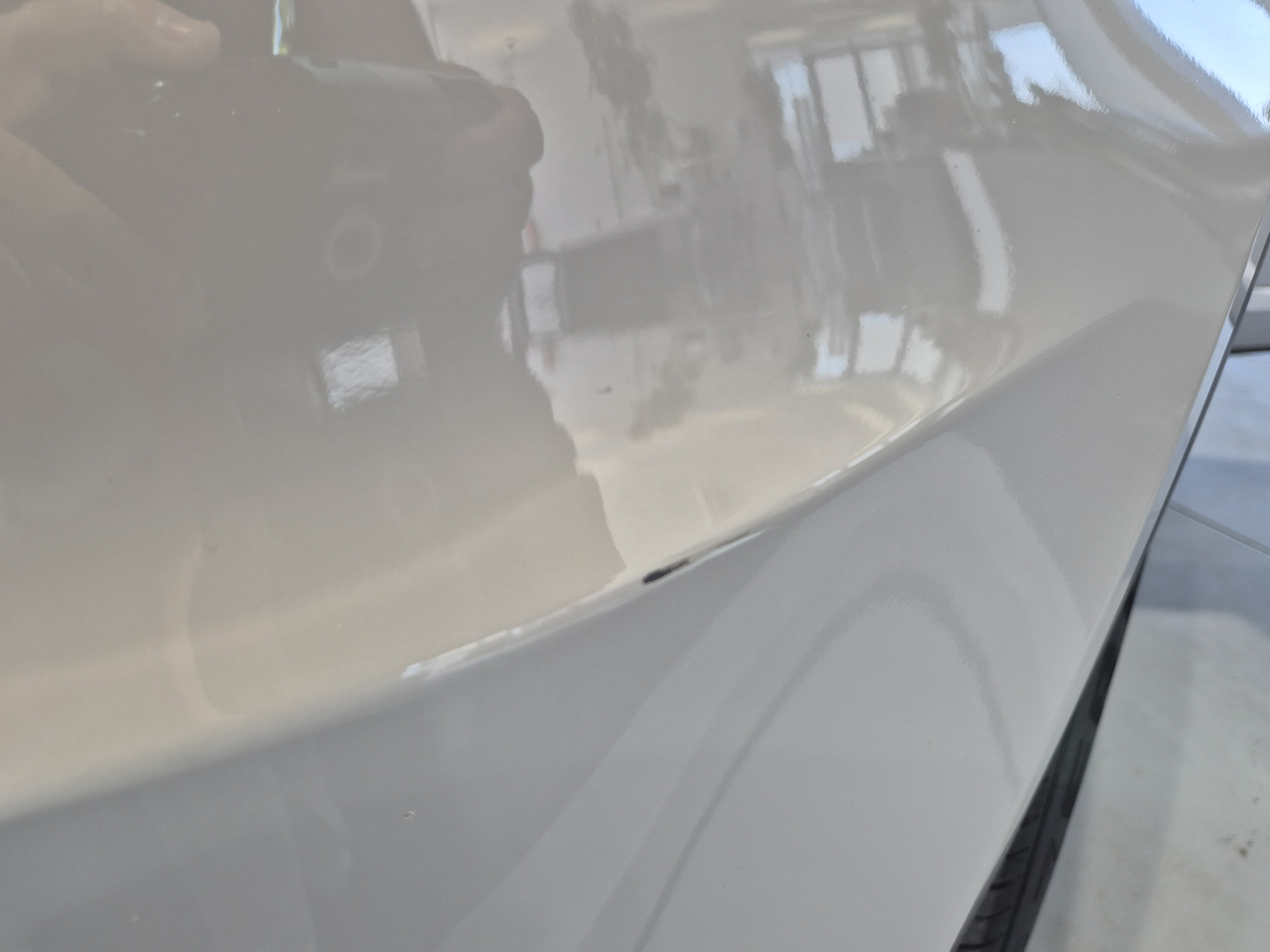 Jaguar E-Pace P300e ch PHEV AWD BVA — photo 22