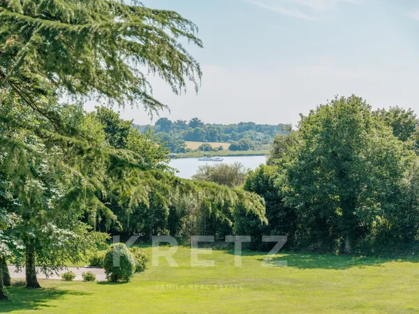 Belle propriété en bord de Vilaine à Arzal