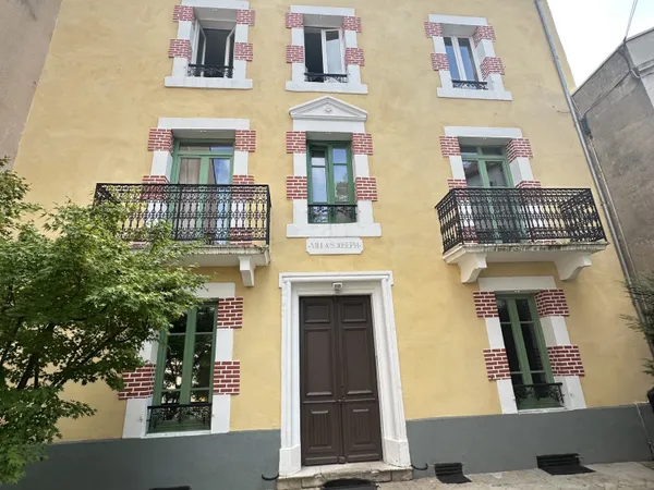 immeuble composé de quatre appartements pour investisseur