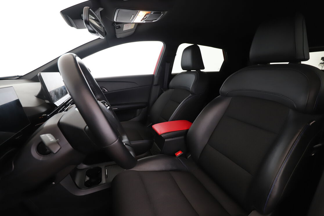 MG 4 EV 64kWh -150 kW 2WD Luxury — photo 9