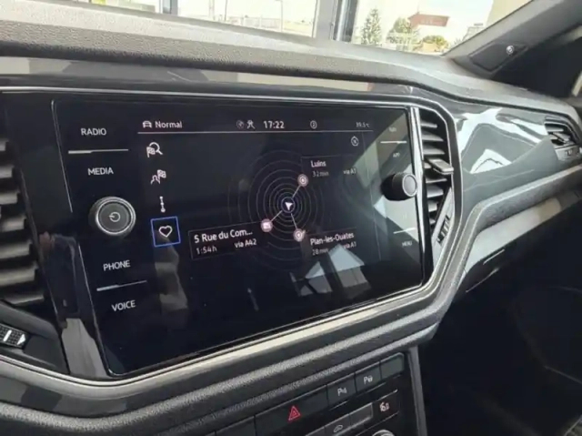 Volkswagen T-Roc 1.5 tsi evo 150ch r-line dsg7 s&amp;s — photo 8