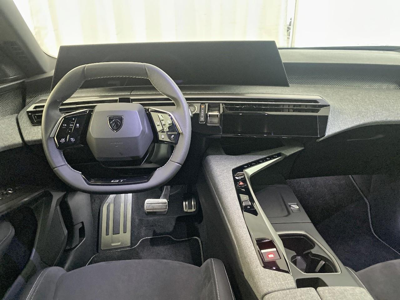 Peugeot 5008 hybrid 145 ch e-dcs6 gt — photo 8