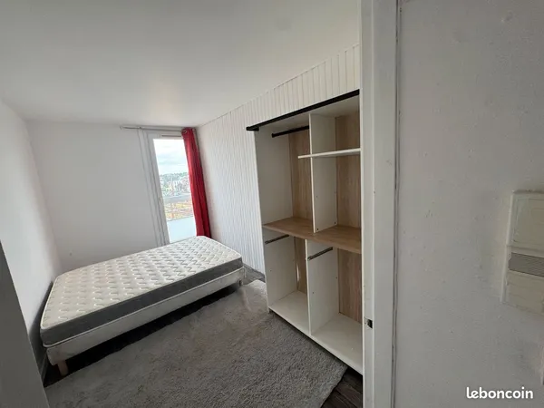 Colocation - Chambre lumineuse à 3 min de la gare - 480 CC