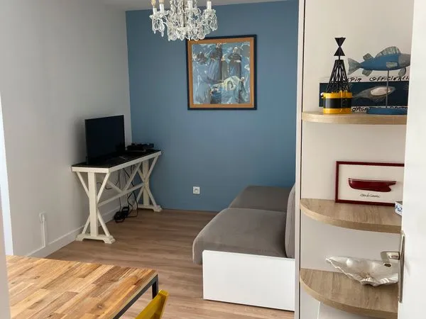 A louer Studio Larmor-Plage accès direct plage