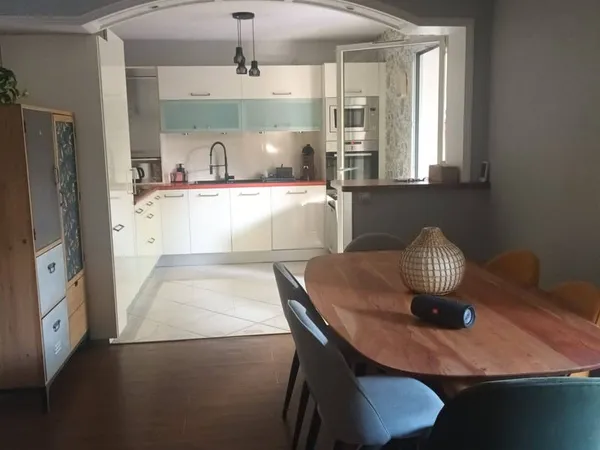 Appartement 4 pièces 93 m²