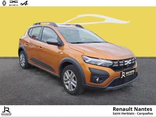 Dacia Sandero 1.0 eco-g 100ch stepway expression — photo 2