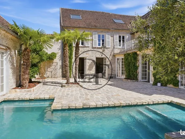 Propriété 12 pièces 386 m²