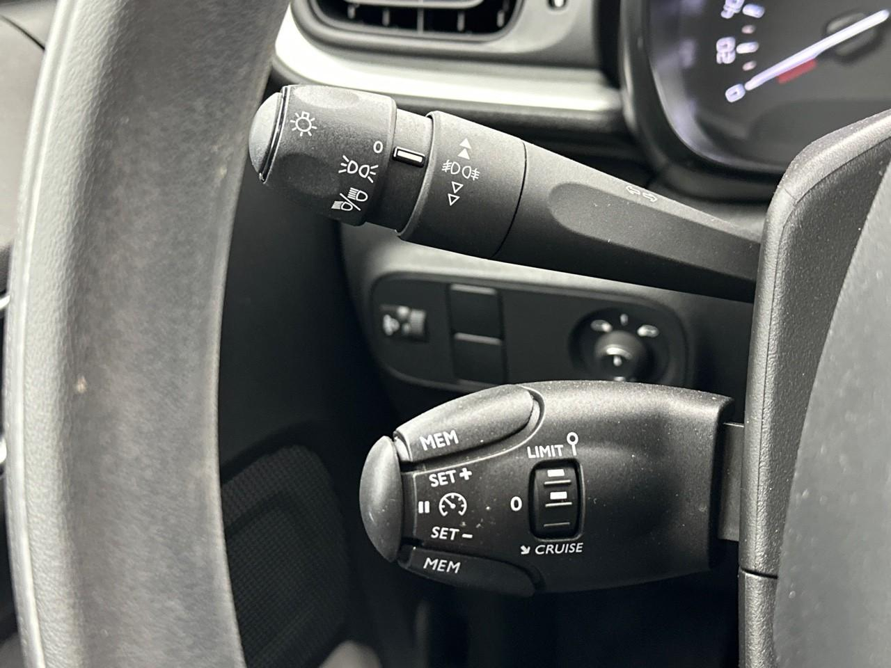 Citroën C3 puretech 83 s&s bvm5 shine pack — photo 17