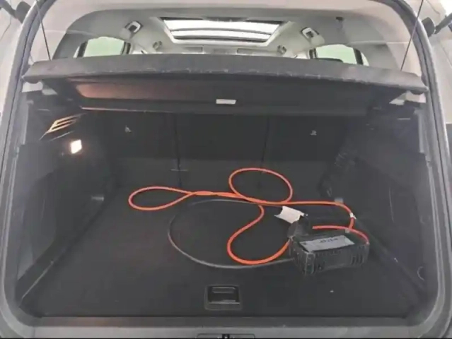 Citroën C5 Aircross hybrid rechargeable 225ch shine pack ë-eat8 — photo 8