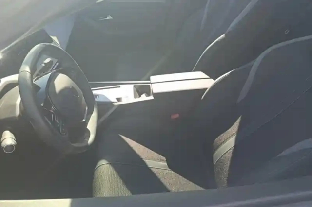 Peugeot 308 puretech 130ch s&amp;s eat8 — photo 10