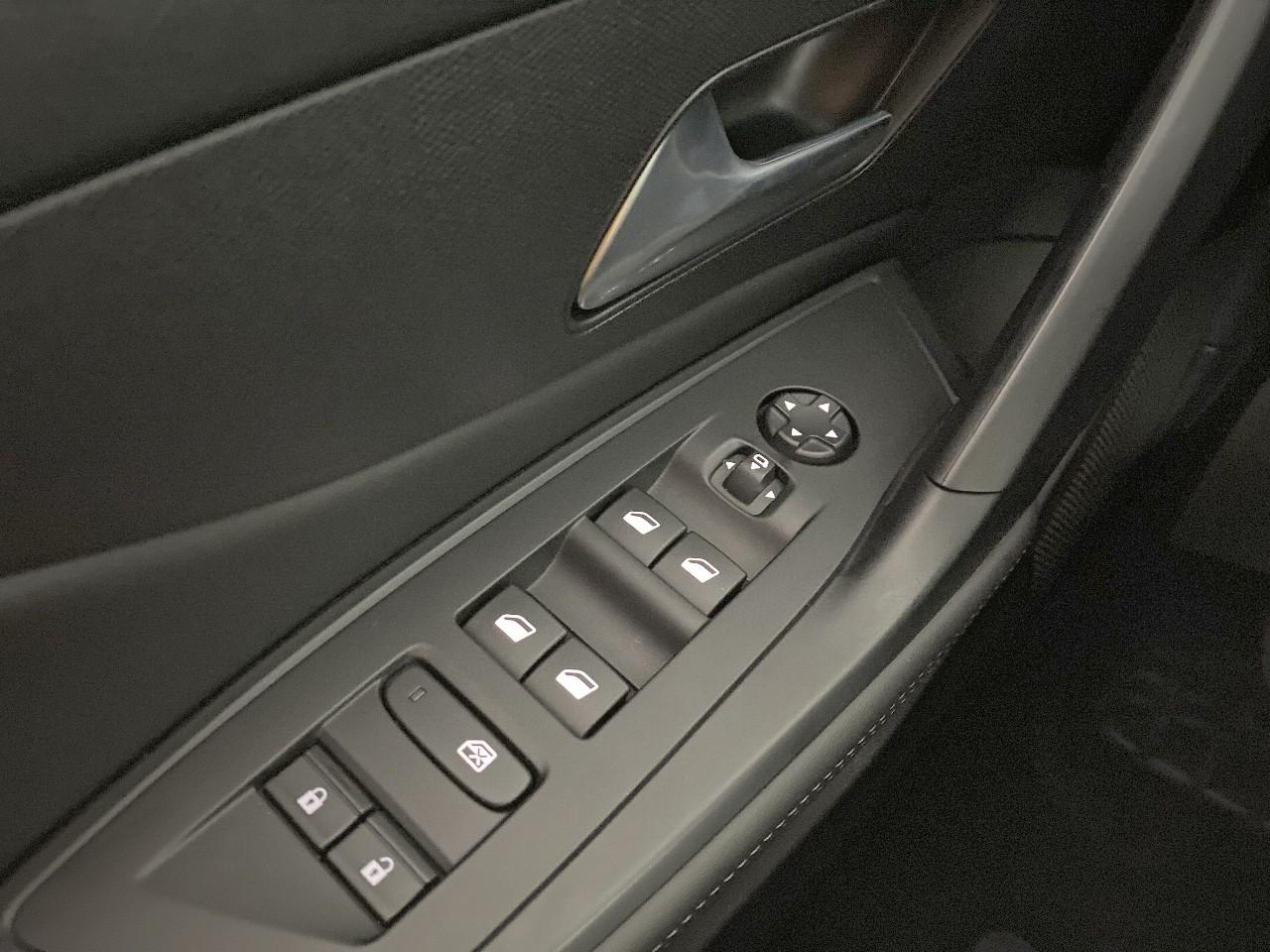 Peugeot 308 hybrid 145 e-dcs6 allure — photo 20