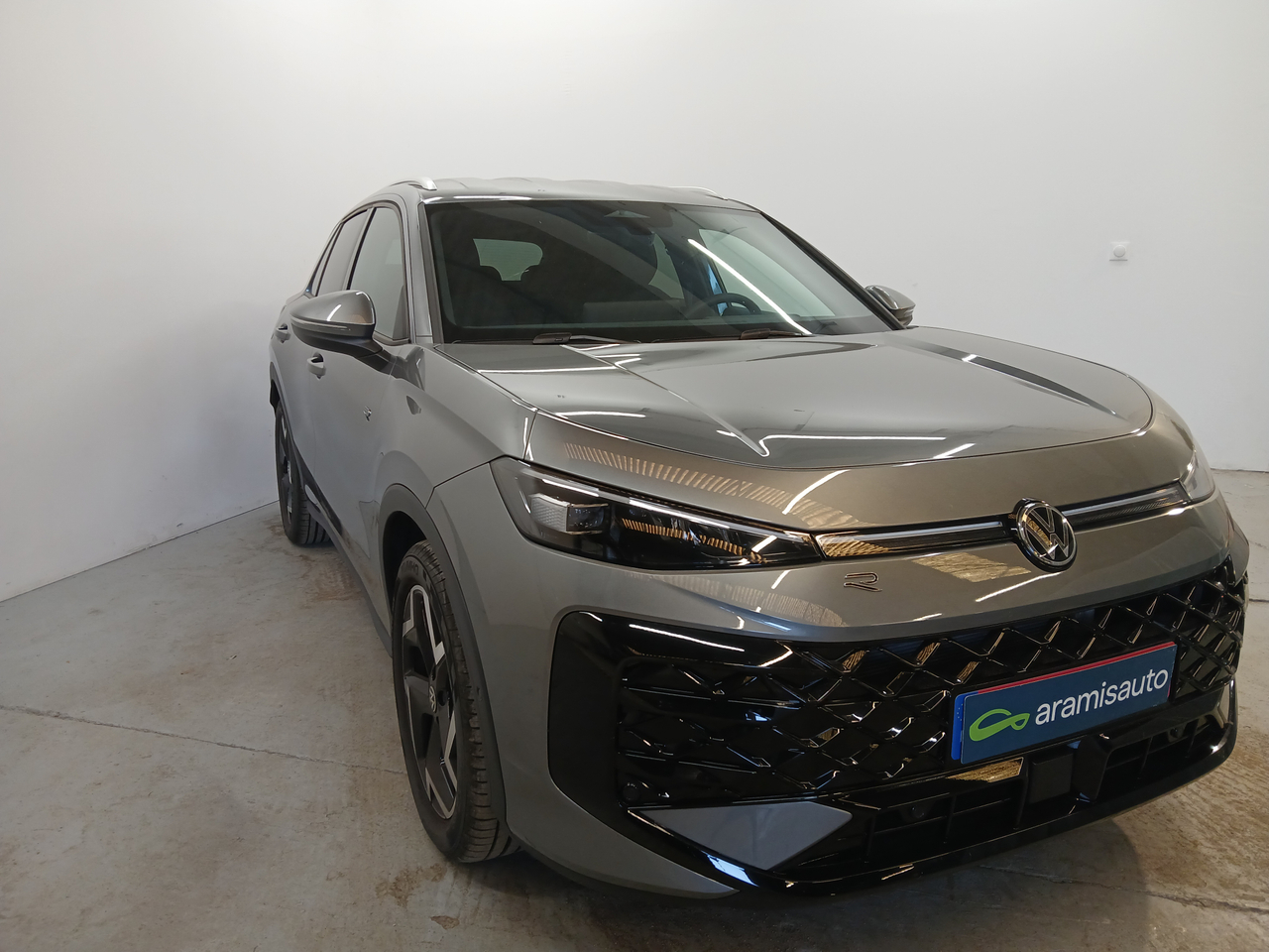 Volkswagen TIGUAN — photo 1