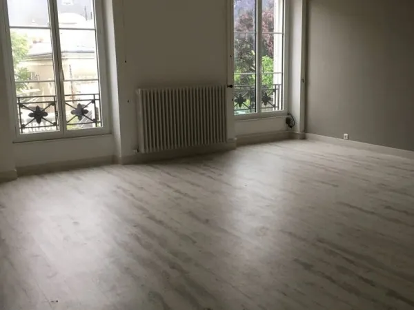 BLOIS Vienne Appartement T3 de 107 m2 1er étage