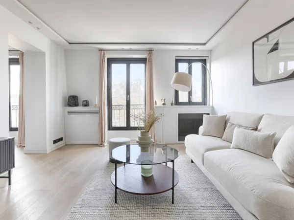 Bel appartement moderne avec 2 chambres et climatisation