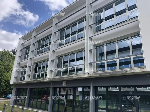 Bureau 158 m²