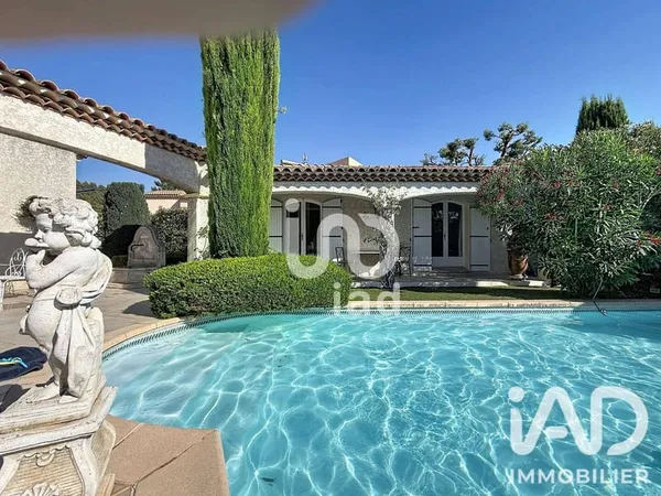 Maison 7 pièces 220 m²