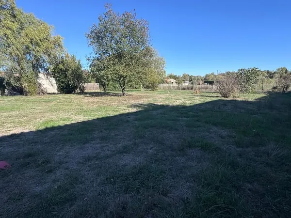 Terrain 1646 m²
