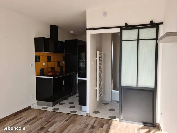 Studio meublé 23m² vue dégagée - vendu loué - Montrichard