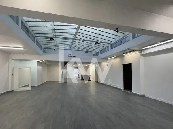 Local 380 m²