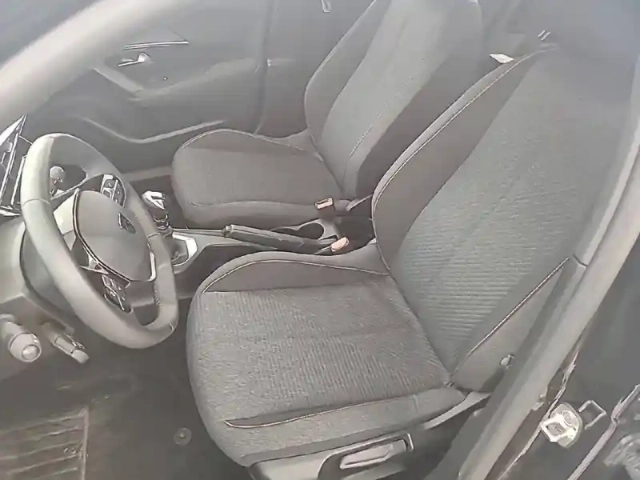 Peugeot 2008 100 s&amp;s bvm6 — photo 11