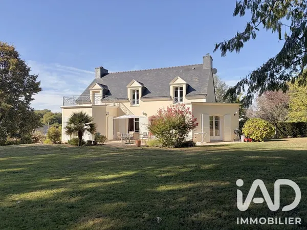 Maison 7 pièces 202 m²