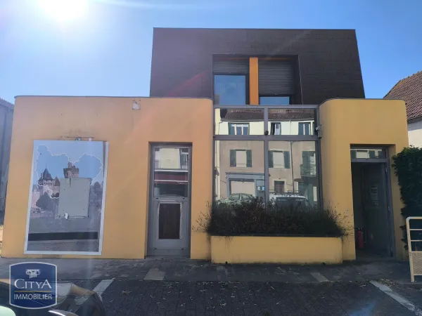 Local professionnel 114 m²