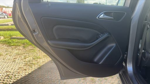 Mercedes Classe B 180 d  109 - Sensation – 2016 – 125662 km – Diesel – Boîte Manuelle — photo 13