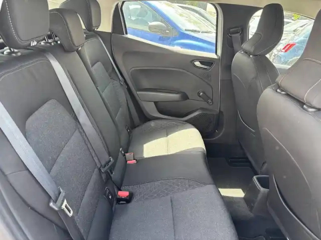 Renault Clio tce 90 — photo 22