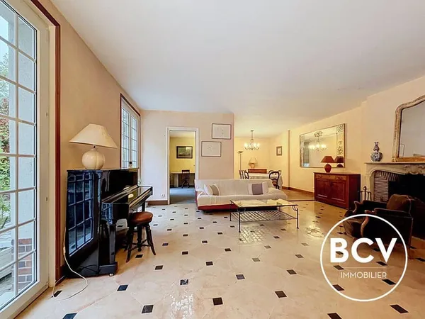 Maison 7 pièces 200 m²