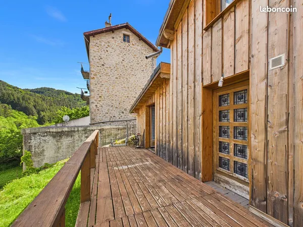 Maison 2 pièces 46 m²