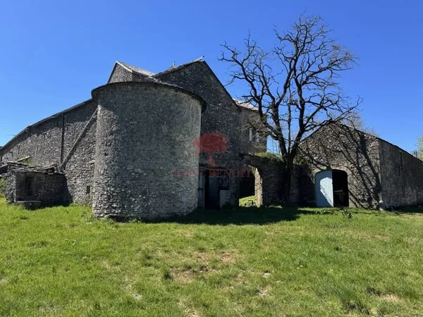 Villa 10 pièces 500 m²