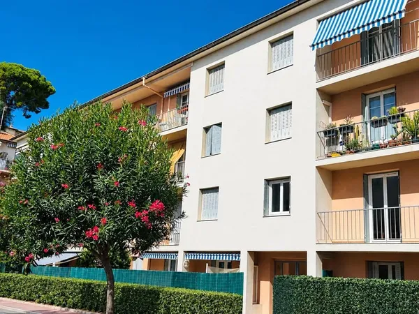 VALROSE 4 Pièces avec balcons et parking