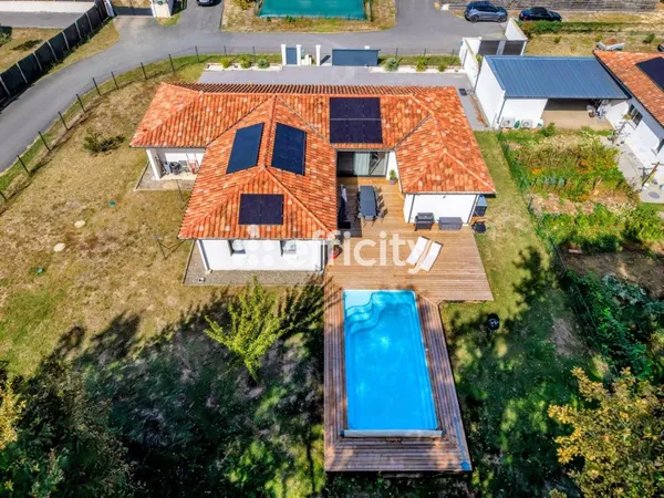 Maison 6 pièces 130 m²