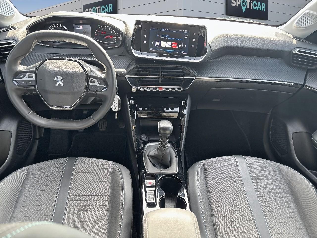 Peugeot 208 1.2 puretech 100ch s&s allure — photo 8