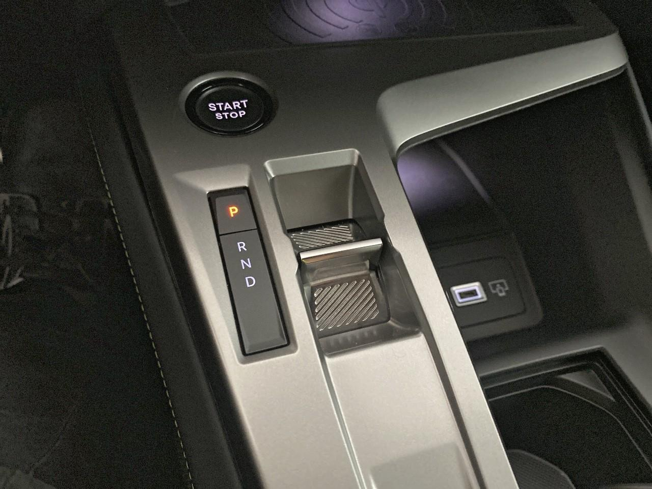 Peugeot 308 electrique 55 kwh 156ch gt — photo 15