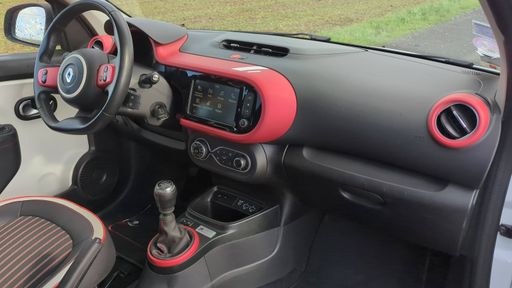 Renault Twingo 0.9 TCe 95 - Le Coq Sportif – 2019 – 58351 km – Essence – Boîte Manuelle — photo 21